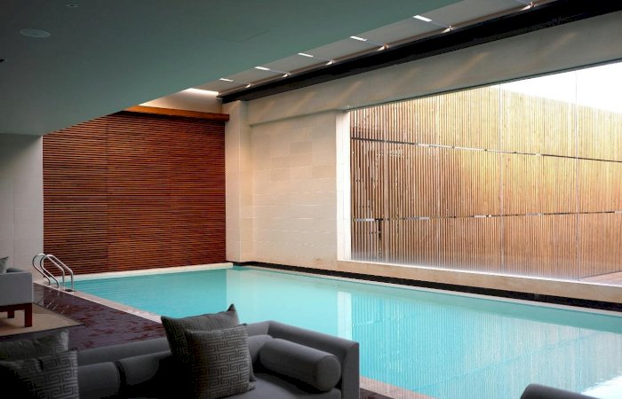 Basen kryty czy ogrodowy? Co sprawdzi się w Twoim domu?